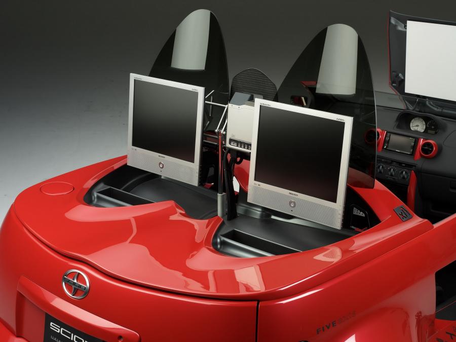 Детали экстерьера Scion xA Speedster by Five Axis 2005 года  (фото 18 из 24)